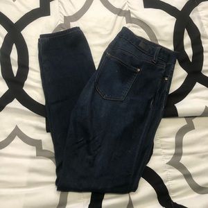 Celebrity pink skinny jeans size 11/30